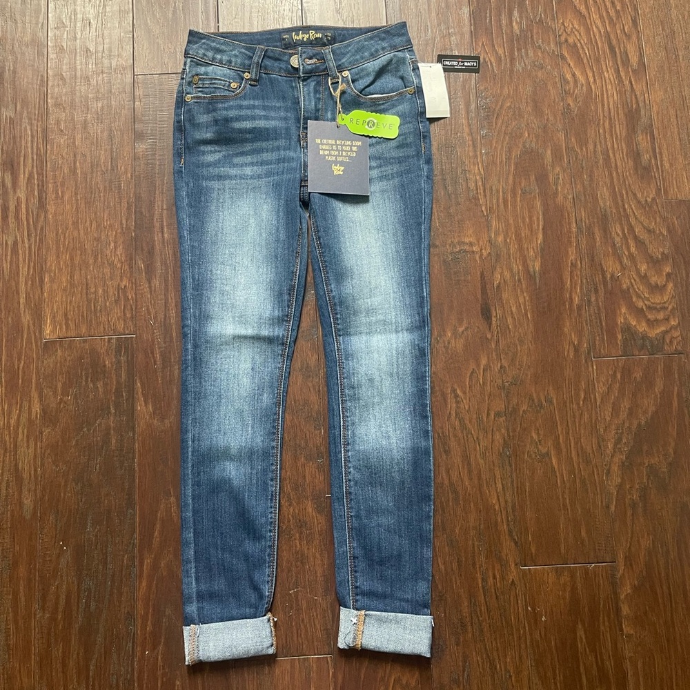 Juniors size 1 Indigo Rein jeans